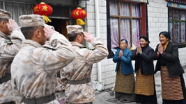 雪山之巔,有我慈祥的阿媽啦