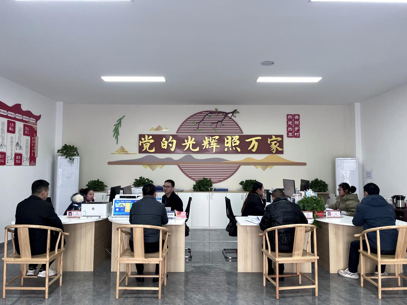 “甜成辦·隆暢通”平臺融合賦能，疏通基層政務服務“神經(jīng)末梢”