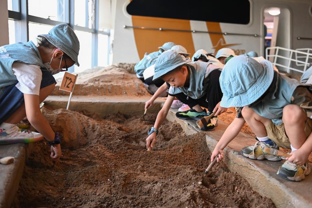 杭州:假期體驗社會職業(yè)