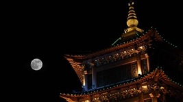 月亮很忙!牽手眾星演繹“星月同框”的浪漫!