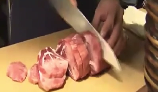 無奈！價格飛漲 日本牛肉供應緊缺沖擊餐飲業(yè)