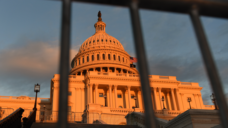 美國政府這個頑疾，為啥難破？