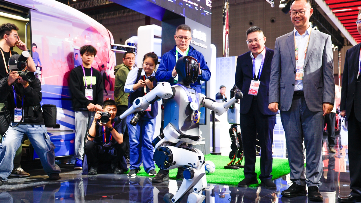 中国馆精彩亮相